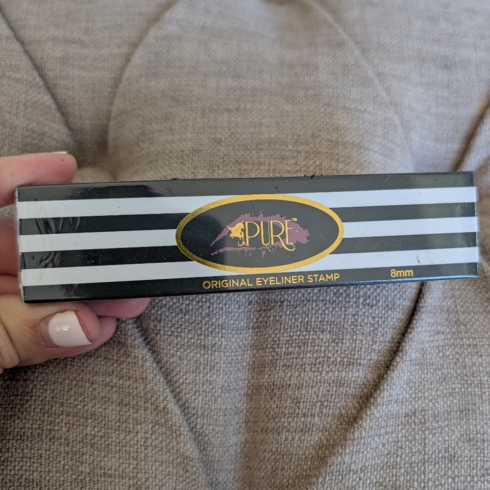 Pure Original Eyeliner Stamp in 8mm Black